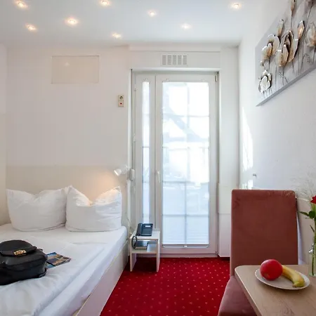 Relax & Hotel