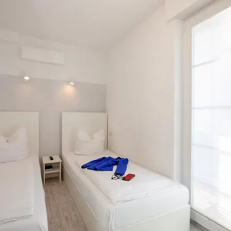 Hotel Relax & 3*