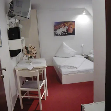Relax & Hotel