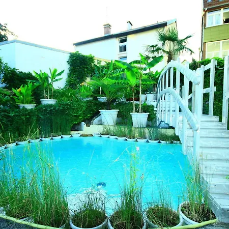 Hotel Relax &